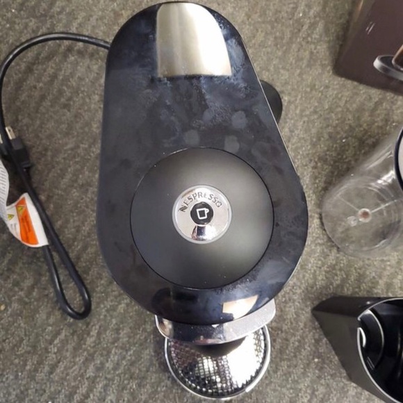 Nespresso Vertuo plus coffee by DeLonghi - Picture 4 of 4